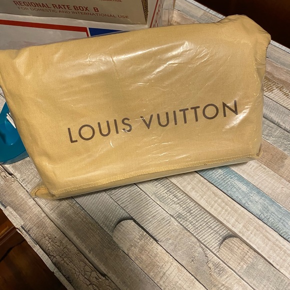 Packaged up Louis Vuitton Tikal for Tom! - Picture 7 of 14